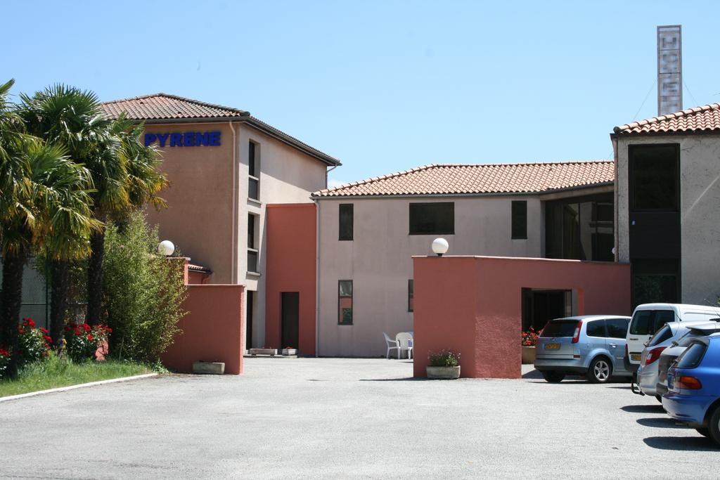 Hotel Pyrene Foix Exterior photo